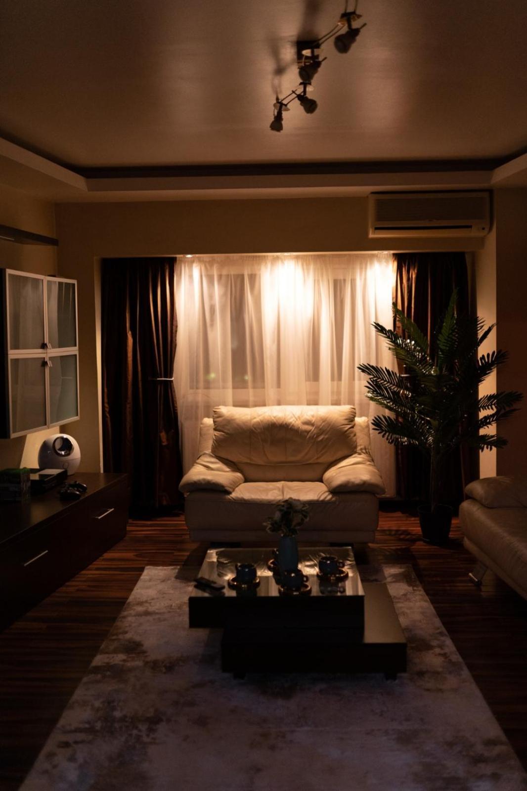 4 Rooms Unirii 47 Букурещ Екстериор снимка