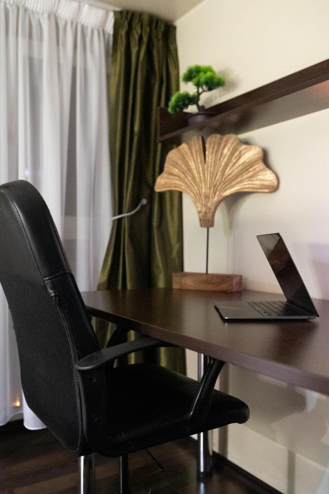 4 Rooms Unirii 47 Букурещ Екстериор снимка