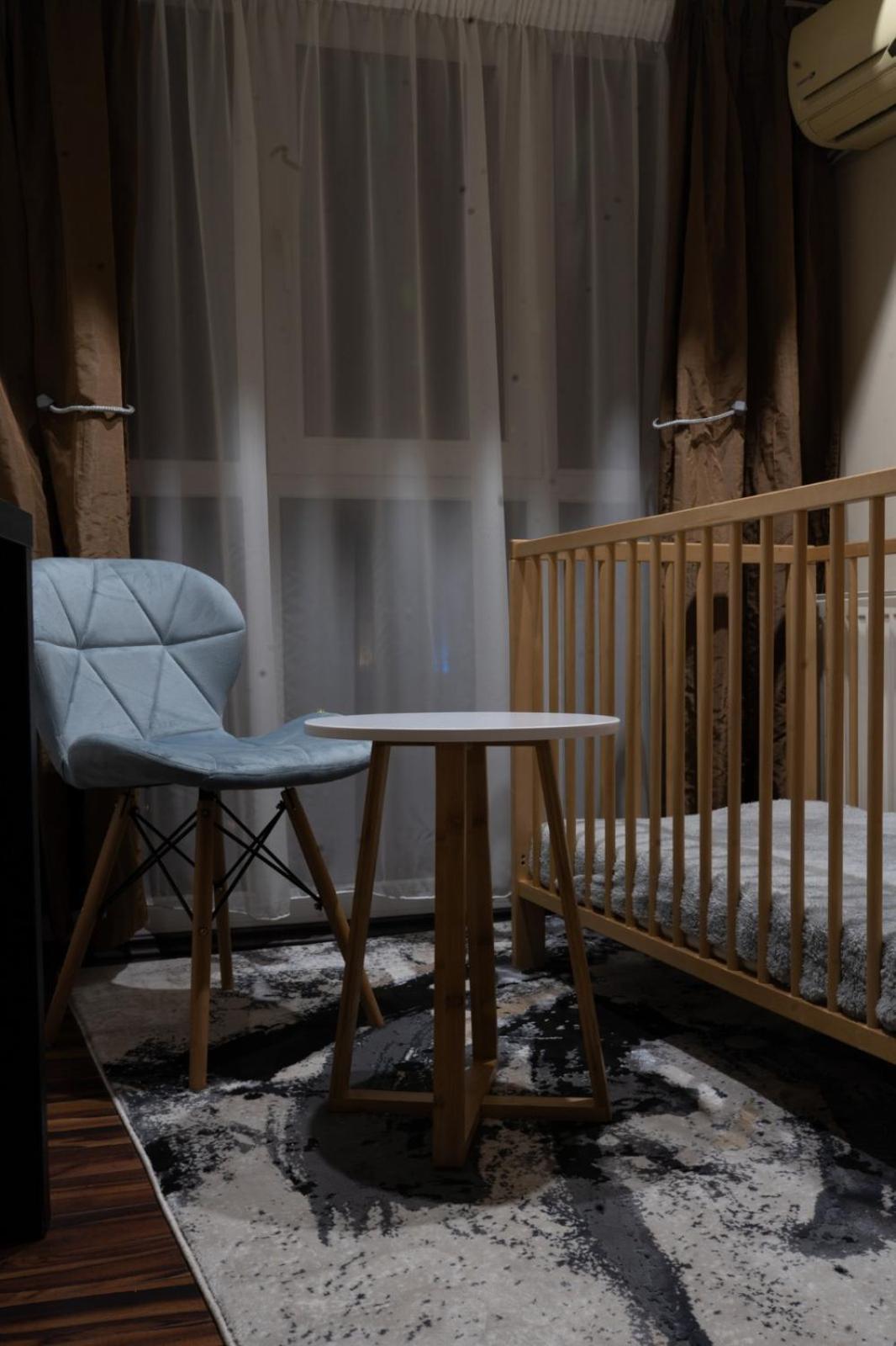 4 Rooms Unirii 47 Букурещ Екстериор снимка