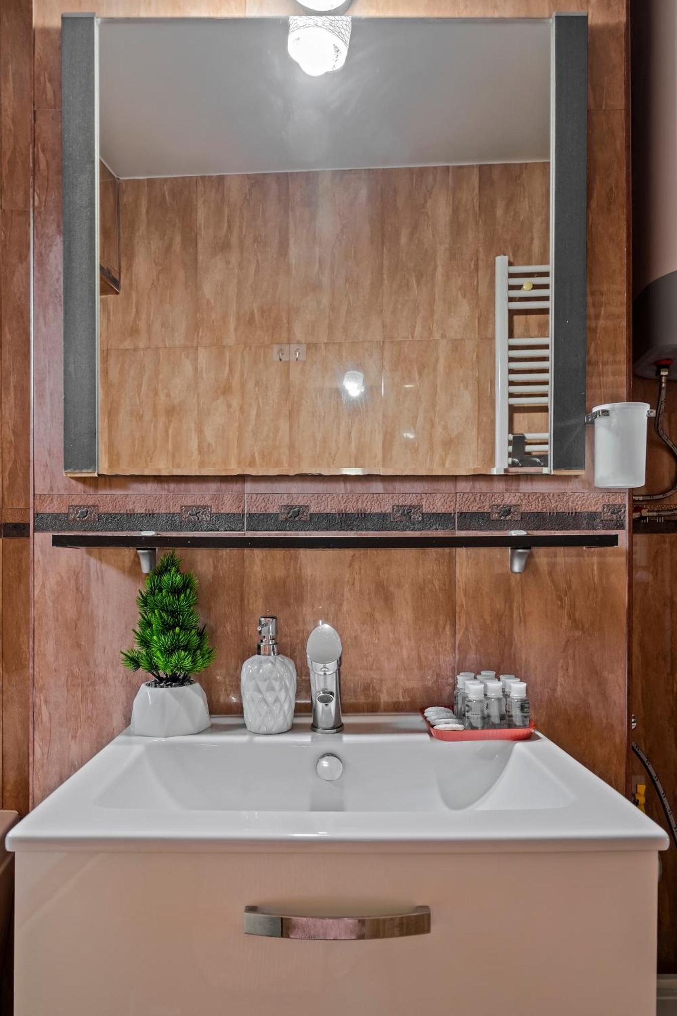4 Rooms Unirii 47 Букурещ Екстериор снимка